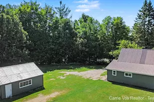 3251 E 46 Rd, Cadillac, MI 49601 - Photo 31