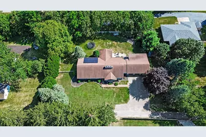 2390 Sycamore Path, Saint Joseph, MI 49085 - Photo 3