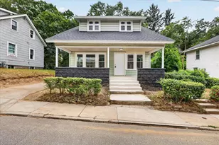 668 Alexander St SE, Grand Rapids, MI 49507 - Photo 1