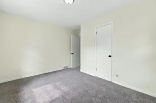1711 Royal Oak St SW, Wyoming, MI 49519 - Photo 17