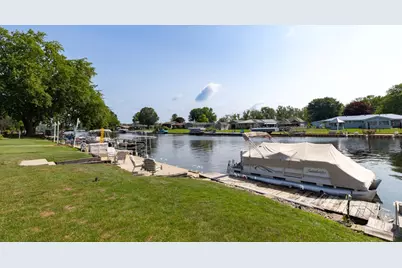68441 N Channel Parkway, Edwardsburg, MI 49112 - Photo 29