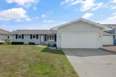 68441 N Channel Parkway, Edwardsburg, MI 49112 - Photo 33