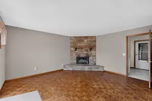 68441 N Channel Pkwy, Edwardsburg, MI 49112 - Photo 15