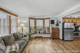 136 S Fairview Rd, Zeeland, MI 49464 - Photo 7