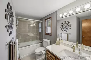 136 S Fairview Rd, Zeeland, MI 49464 - Photo 25