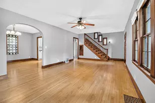 2433 E Main St, Kalamazoo, MI 49048 - Photo 5