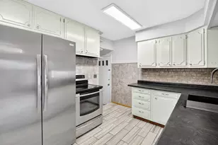1202 Pinehurst Blvd, Kalamazoo, MI 49006 - Photo 13