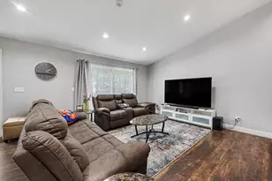 41325 Southwind Dr, Canton, MI 48188 - Photo 7