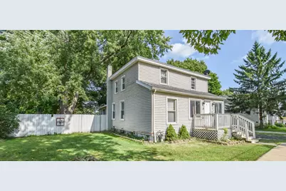 135 S Manning Street, Hillsdale, MI 49242 - Photo 3