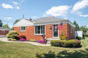 22225 Love St, Saint Clair Shores, MI 48082 - Photo 3