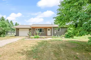 23886 Newcosta Ave, Paris, MI 49338 - Photo 1