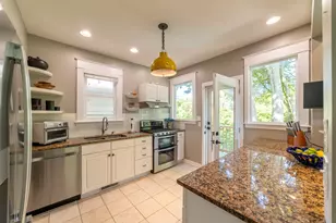 1022 Lake Blvd, Saint Joseph, MI 49085 - Photo 11