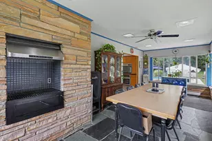 416 Wright St, Jackson, MI 49203 - Photo 9
