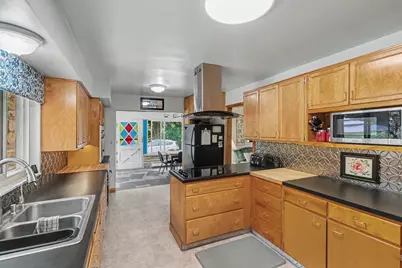 416 Wright Street, Jackson, MI 49203 - Photo 7