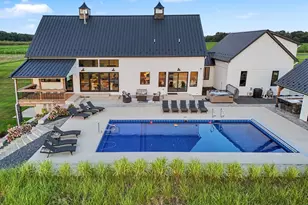 55308 Co Rd 671, Paw Paw, MI 49079 - Photo 9