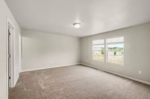 334 Saddlebrook Dr, Linden, MI 48451 - Photo 7