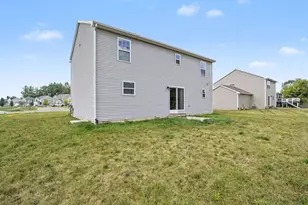 334 Saddlebrook Dr, Linden, MI 48451 - Photo 17