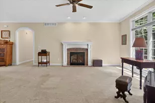 25464 Joelle Ct, Edwardsburg, MI 49112 - Photo 11