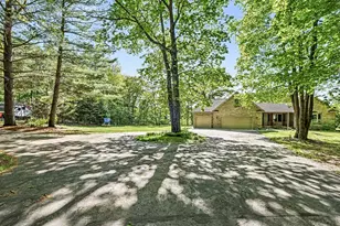 10835 Red Oak Ridge, Howard City, MI 49329 - Photo 3