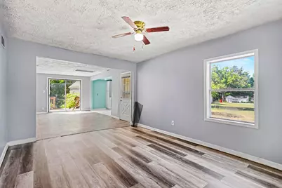 34 E Washington Street, Newaygo, MI 49337 - Photo 5