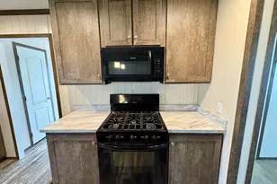 1050 Cambry Cir, Grass Lake, MI 49240 - Photo 7