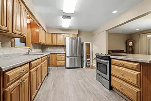 1303 N 2nd St, Kalamazoo, MI 49009 - Photo 9