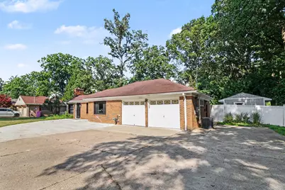 1127 S Brown Street, Jackson, MI 49203 - Photo 3