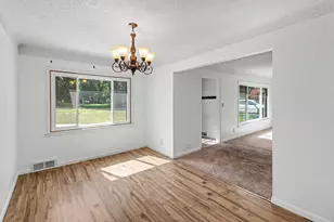 1127 S Brown St, Jackson, MI 49203 - Photo 9