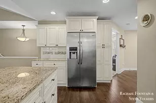 10048 S Crossroads Cir SE, Caledonia, MI 49316 - Photo 9