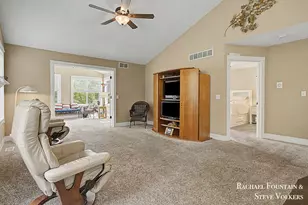 10048 S Crossroads Cir SE, Caledonia, MI 49316 - Photo 13
