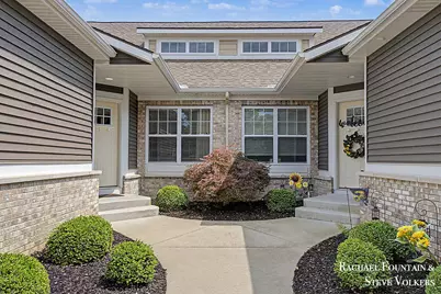 10048 S Crossroads Circle SE, Caledonia, MI 49316 - Photo 3