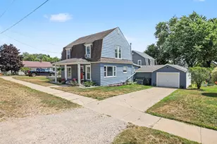 223 Leonard St, Belding, MI 48809 - Photo 1