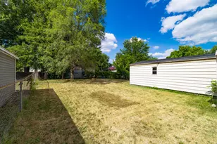 200 Wellworth Ave, Springfield, MI 49037 - Photo 17
