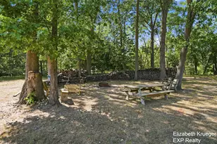 1134 Airport Rd, Norton Shores, MI 49441 - Photo 11