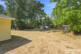 1134 Airport Rd, Norton Shores, MI 49441 - Photo 9
