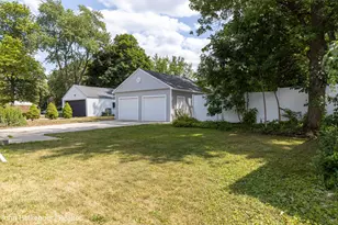 1948 Boston St SE, Grand Rapids, MI 49506 - Photo 7