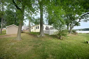 11791 Ford Point Dr, Plainwell, MI 49080 - Photo 23