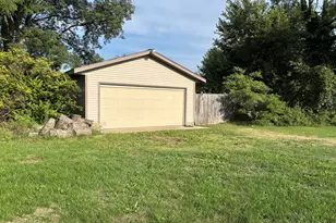 4147 S Brooks Rd, Muskegon, MI 49444 - Photo 5
