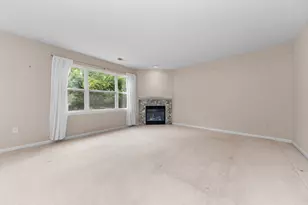 516 Boulderstone Ln, Chelsea, MI 48118 - Photo 3