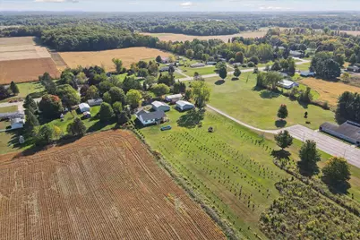 2434 S Cochran Road, Charlotte, MI 48813 - Photo 63