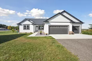 2434 S Cochran Rd, Charlotte, MI 48813 - Photo 3