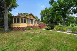 1318 E Michigan Ave, Albion, MI 49224 - Photo 11