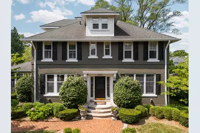 1021 Kensington Avenue, Grosse Pointe, MI 48230 - Photo 1