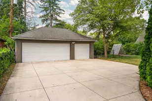 1021 Kensington Ave, Grosse Pointe, MI 48230 - Photo 83