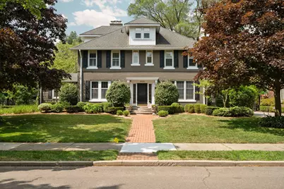 1021 Kensington Avenue, Grosse Pointe, MI 48230 - Photo 95