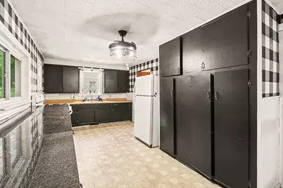 263 10th Street, Manistee, MI 49660 - Photo 5