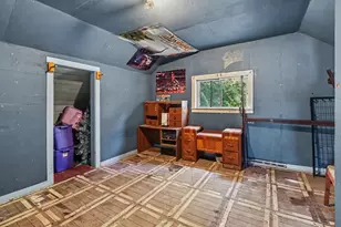 263 10th St, Manistee, MI 49660 - Photo 13