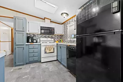 11383 Bale Road, Lakeview, MI 48850 - Photo 17