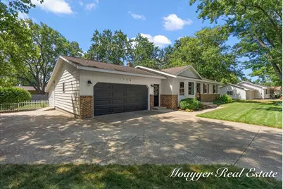 1758 Greenwoods Drive, Jenison, MI 49428 - Photo 5