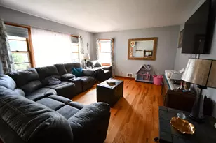 233 Hunter Dr, Benton Harbor, MI 49022 - Photo 5